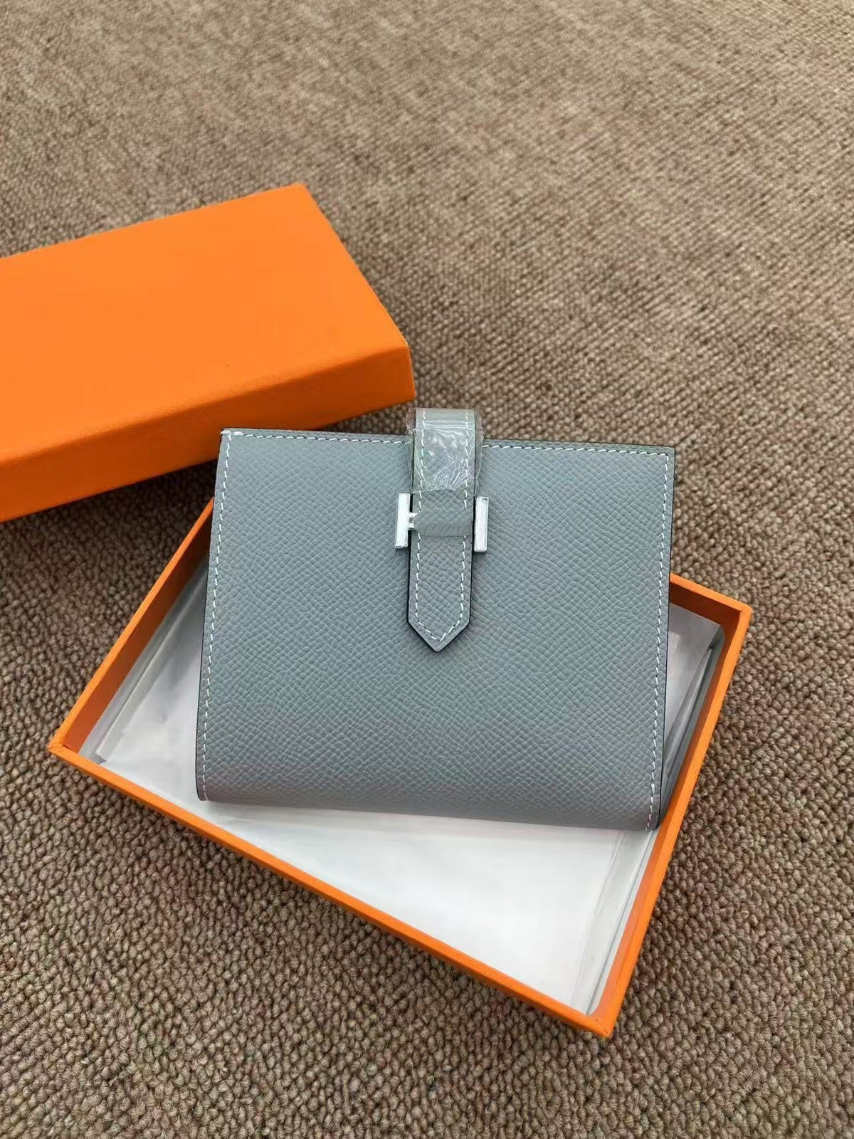 Genuine Leather Wallet for Men, Hermès-Inspired Epsom Leather Bifold Money Clip Wallet with Snap Closure, RFID Blocking Card Holder with 12 Card Slots and 2 Cash Compartments, Large Capacity Business Wallet
