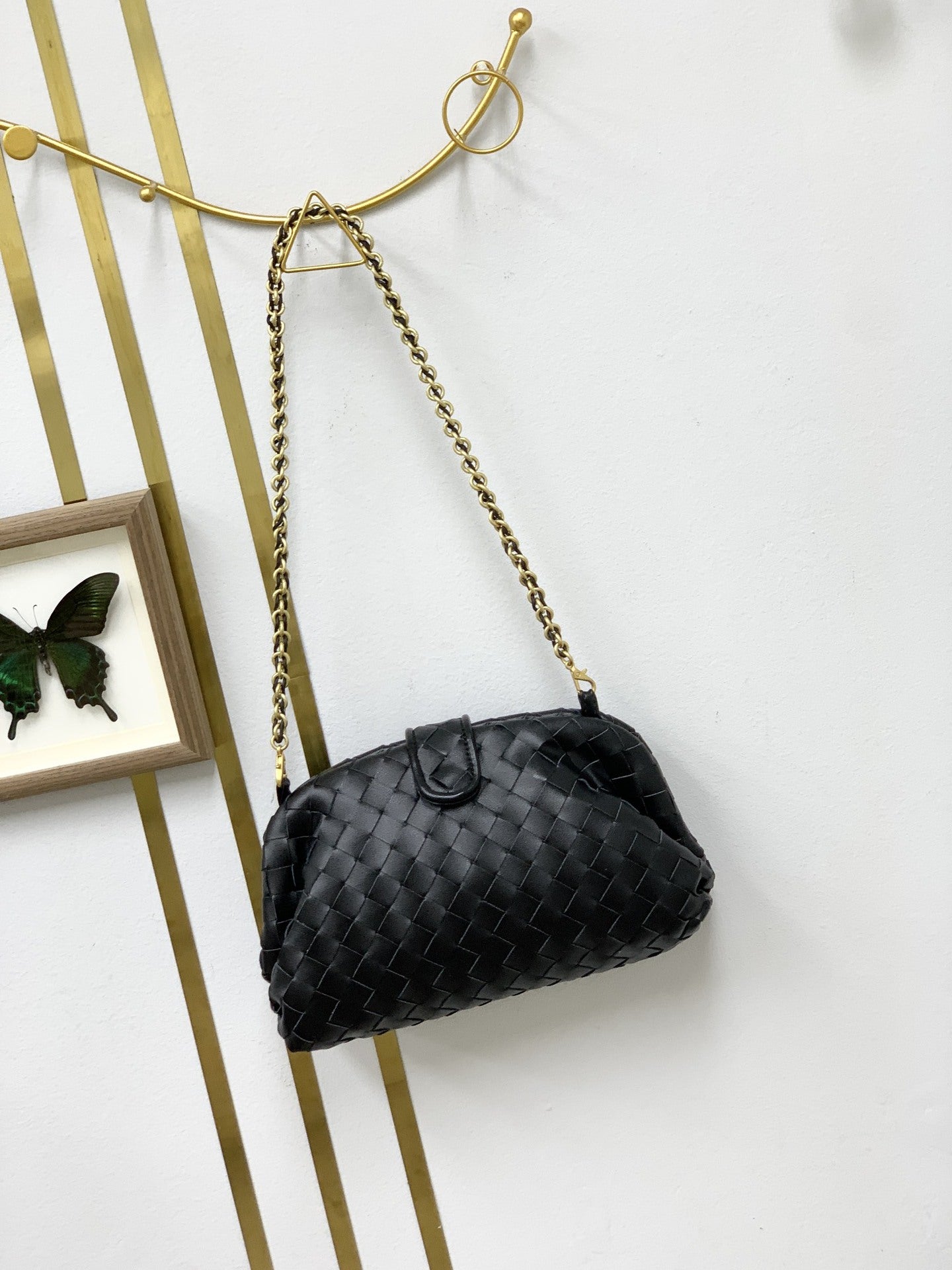 Genuine Leather Woven Cloud Bag with Clip Design, New Versatile Large Capacity Shoulder Crossbody Top Handle Underarm Purse, Light Luxury Handbag for Ladies