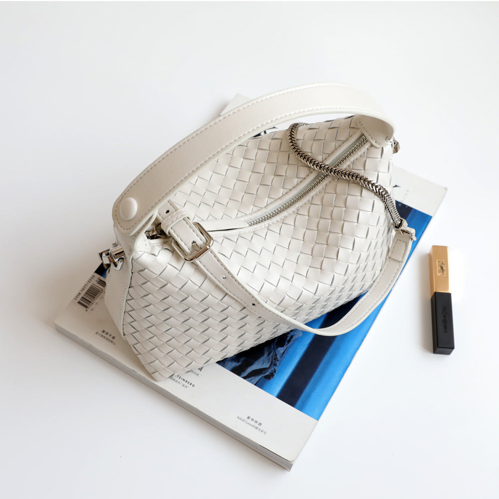 Handwoven Hobo Dumpling Bag for Women Shoulder Crossbody Handbag, Trendy Fashion Purse with Artisan Woven Texture