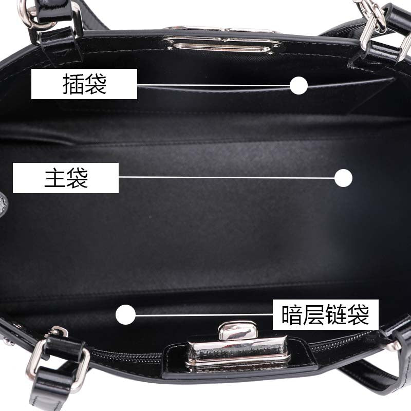 New Baguette Underarm Bag in Genuine Leather, Rectangular Chain Shoulder Purse, Versatile Textured Handbag for Women