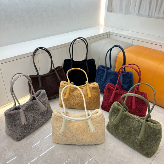 New Fall/Winter Lamb Wool Shoulder Tote, Large High-End Stylish Commuter Bag for Women