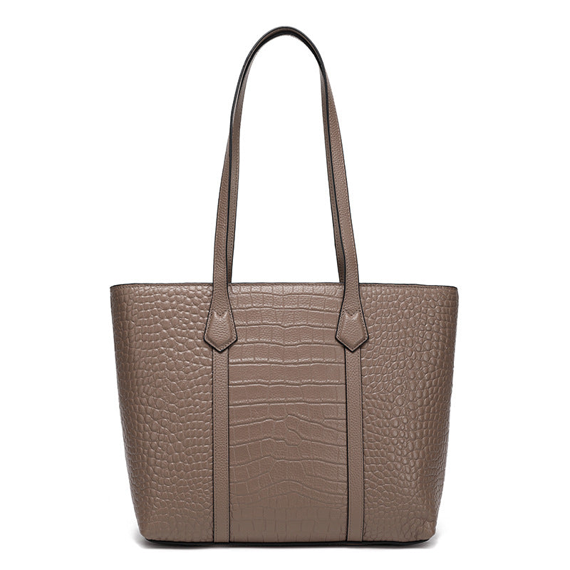 New Arrival Croc-Effect Genuine Leather Tote Bag for Women, A Large Capacity Versatile Commuter Shoulder Handbag with Premium Design