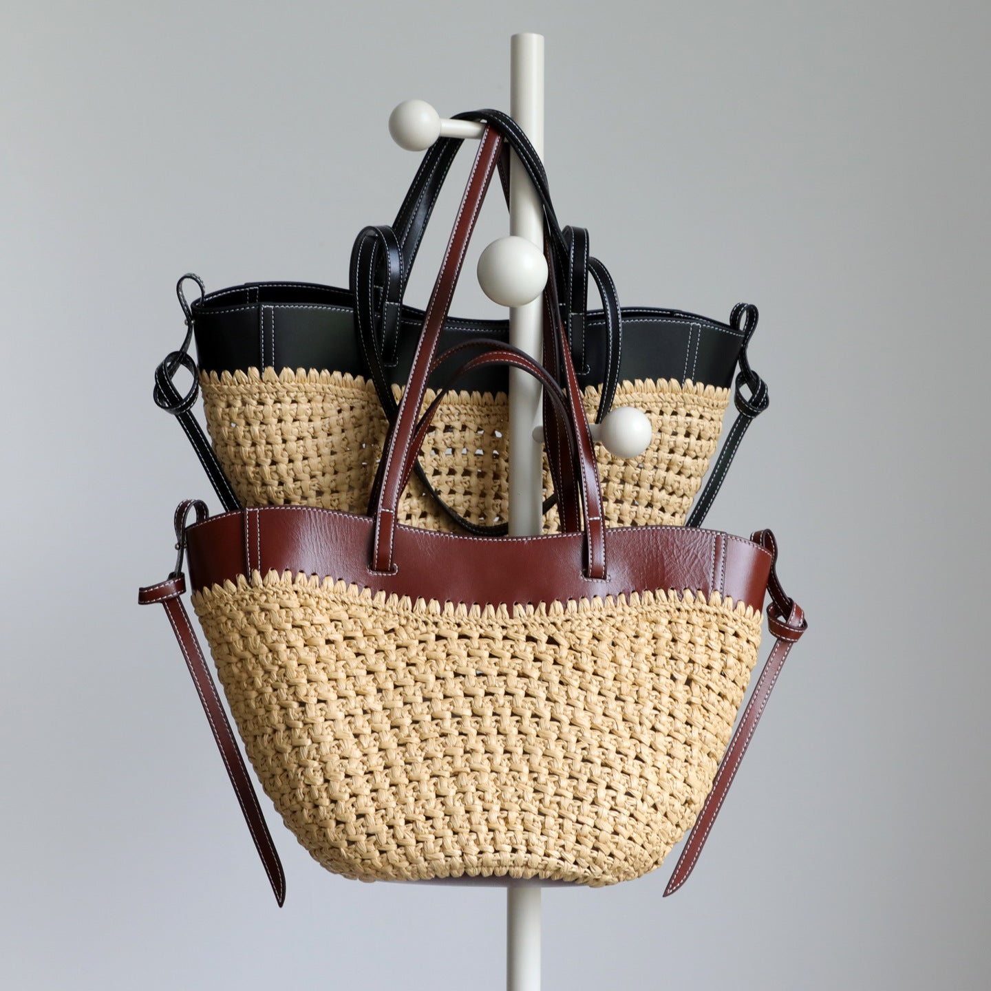 Straw Woven Underarm Beach Bag for Women Cowhide Leather Patchwork Shoulder Handbag, Resort Style Purse with Large Capacity
