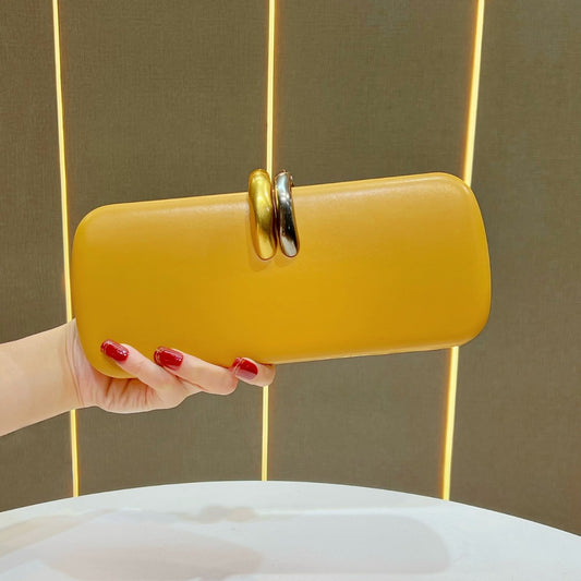Chic Chain Evening Clutch for Women, A Versatile Top-Handle Crossbody Bag with Premium Elegant Design, Perfect for Formal Gowns Weddings & Special Occasions