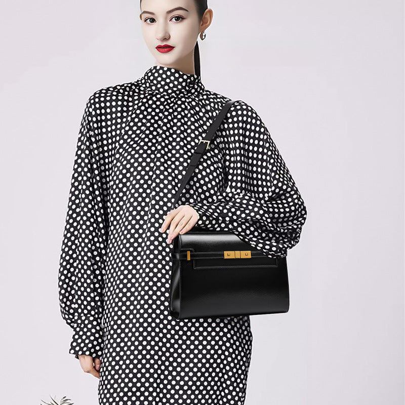 New Arrival Vintage Croc-Effect Baguette Messenger Bag for Women, A Genuine Leather Underarm Top-Handle Handbag with Manhattan-Style Structured Design