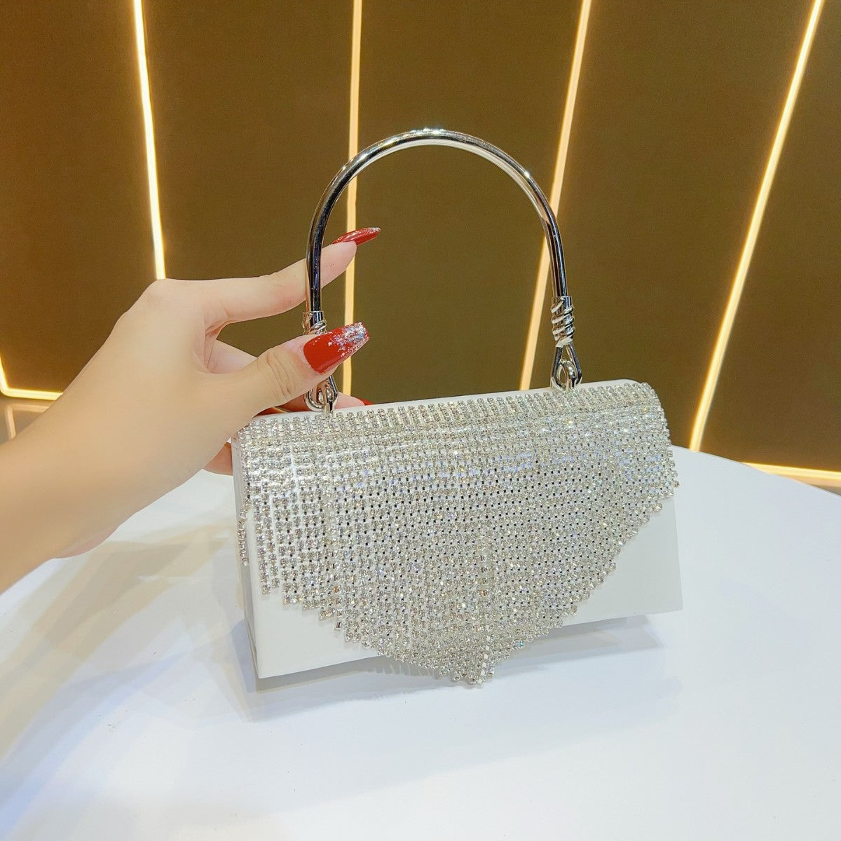 Elegant Rhinestone Tassel Luxury Evening Bag for Women, A Sparkly Crossbody Top-Handle Handbag Perfect for Cheongsam Formal Dresses Banquets & Special Occasions