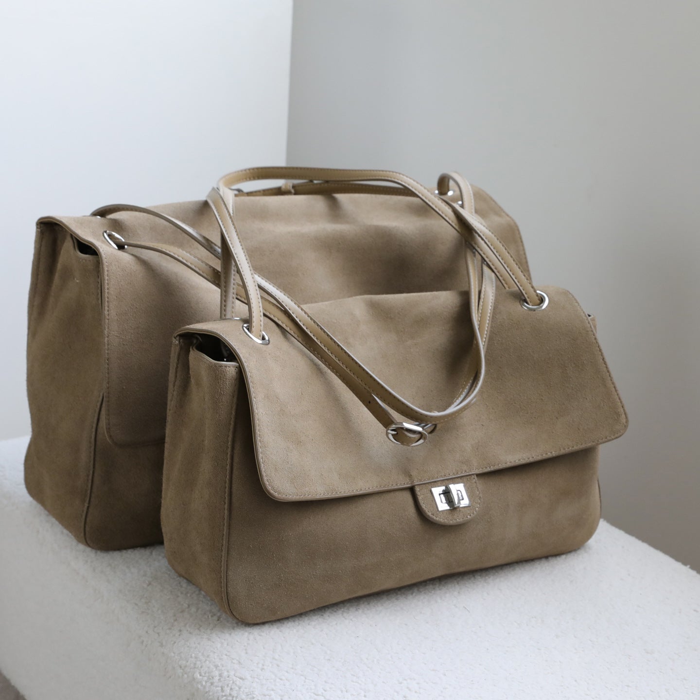 Frosted Cowhide Underarm Tote Bag for Women Large Capacity Vintage Commuter Shoulder Handbag, Premium Genuine Leather Purse with Soft Matte Finish