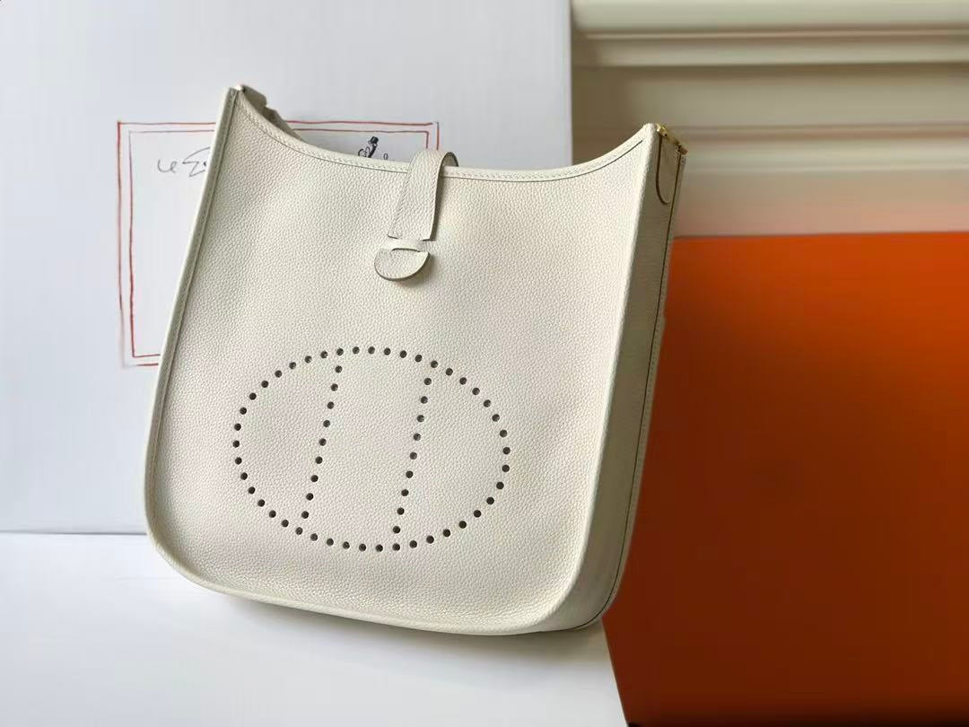 Genuine Top Layer Cowhide Evelyne-Style Crossbody Bag for Women, Mid-High End Boutique Quality Handbag, Wholesale Bulk Order Available for Ladies