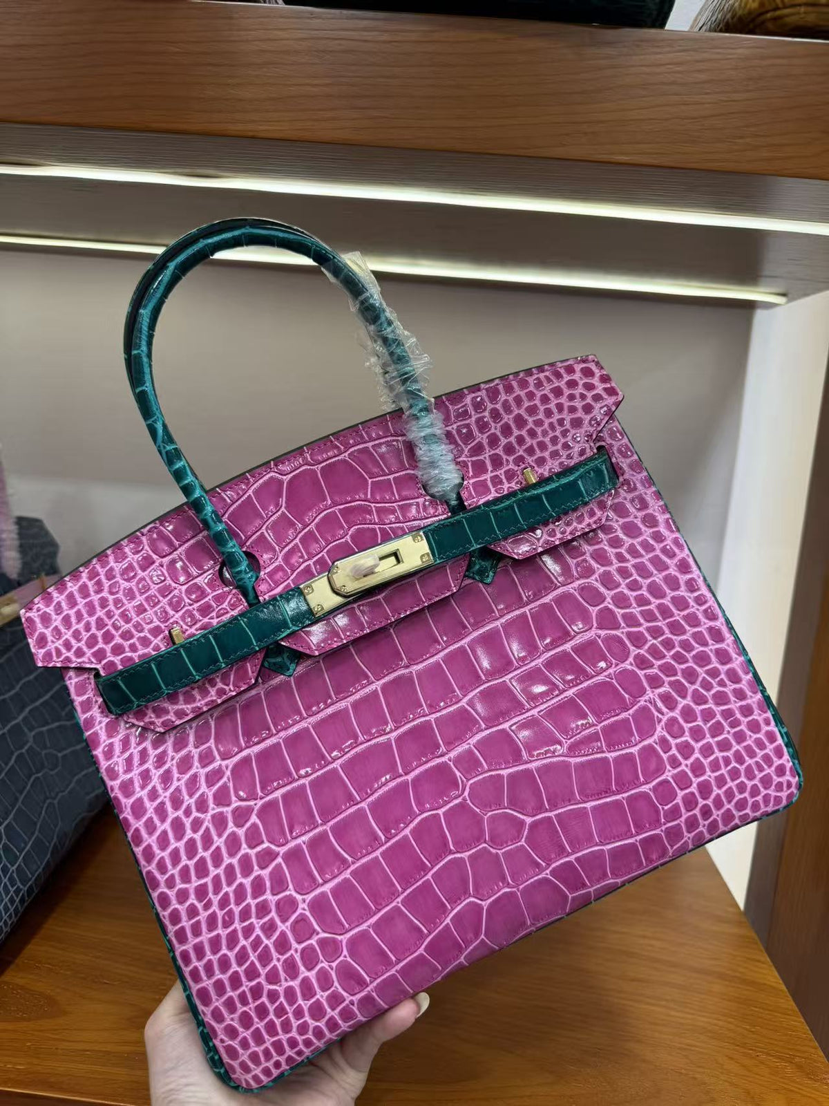 Genuine Leather High-Gloss Crocodile-Embossed Birkin-Style Bag for Women, Large Capacity Three-Color Patchwork Top Handle Purse, Premium Handbag for Ladies