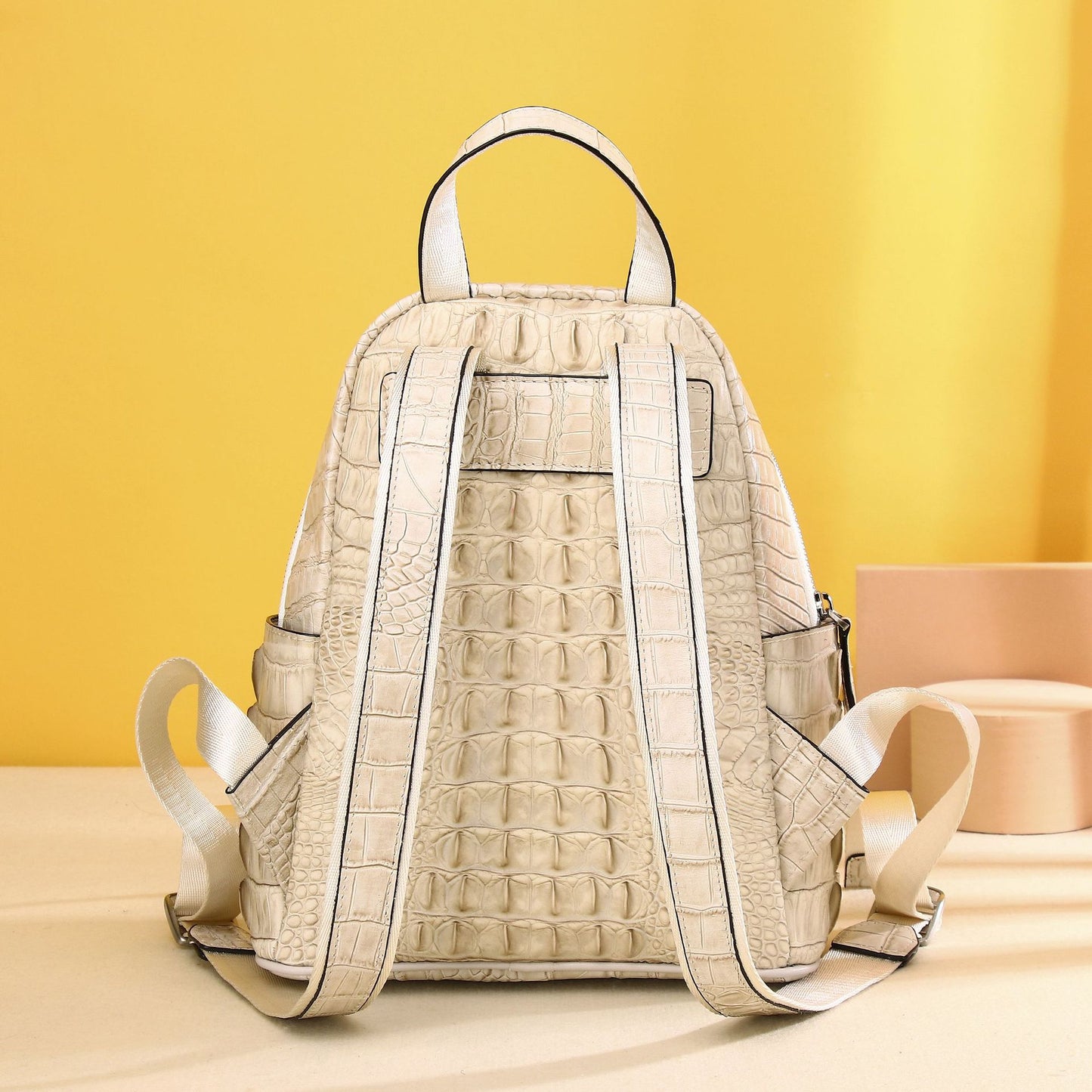New Arrival Croc-Effect Outdoor Backpack for Women, A Fashionable Large Capacity Daypack Perfect for Girls, School & Everyday Use