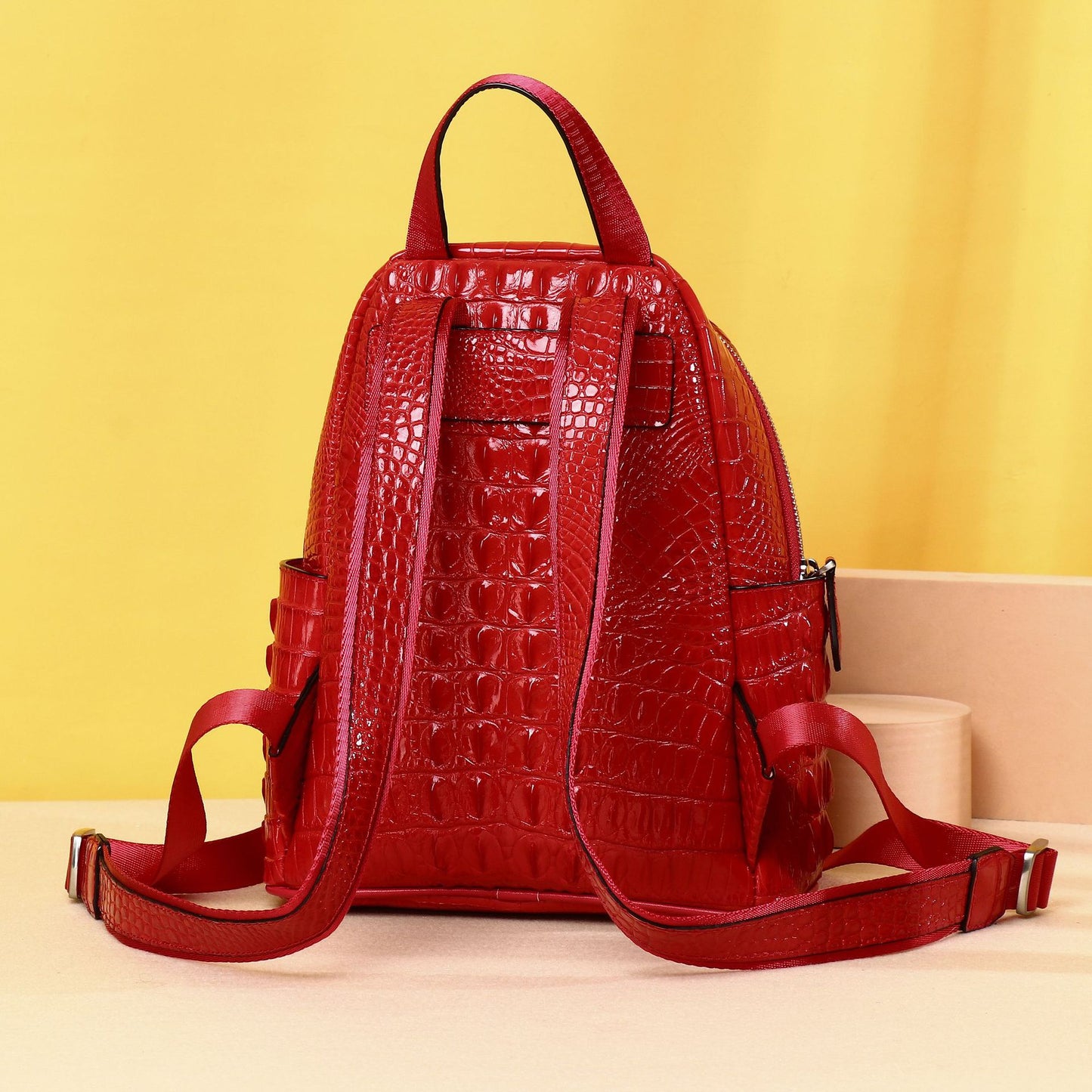 New Arrival Croc-Effect Women's Backpack, A High-End Classic Fashionable Outdoor Daypack with Top Handle, Perfect for School & Travel