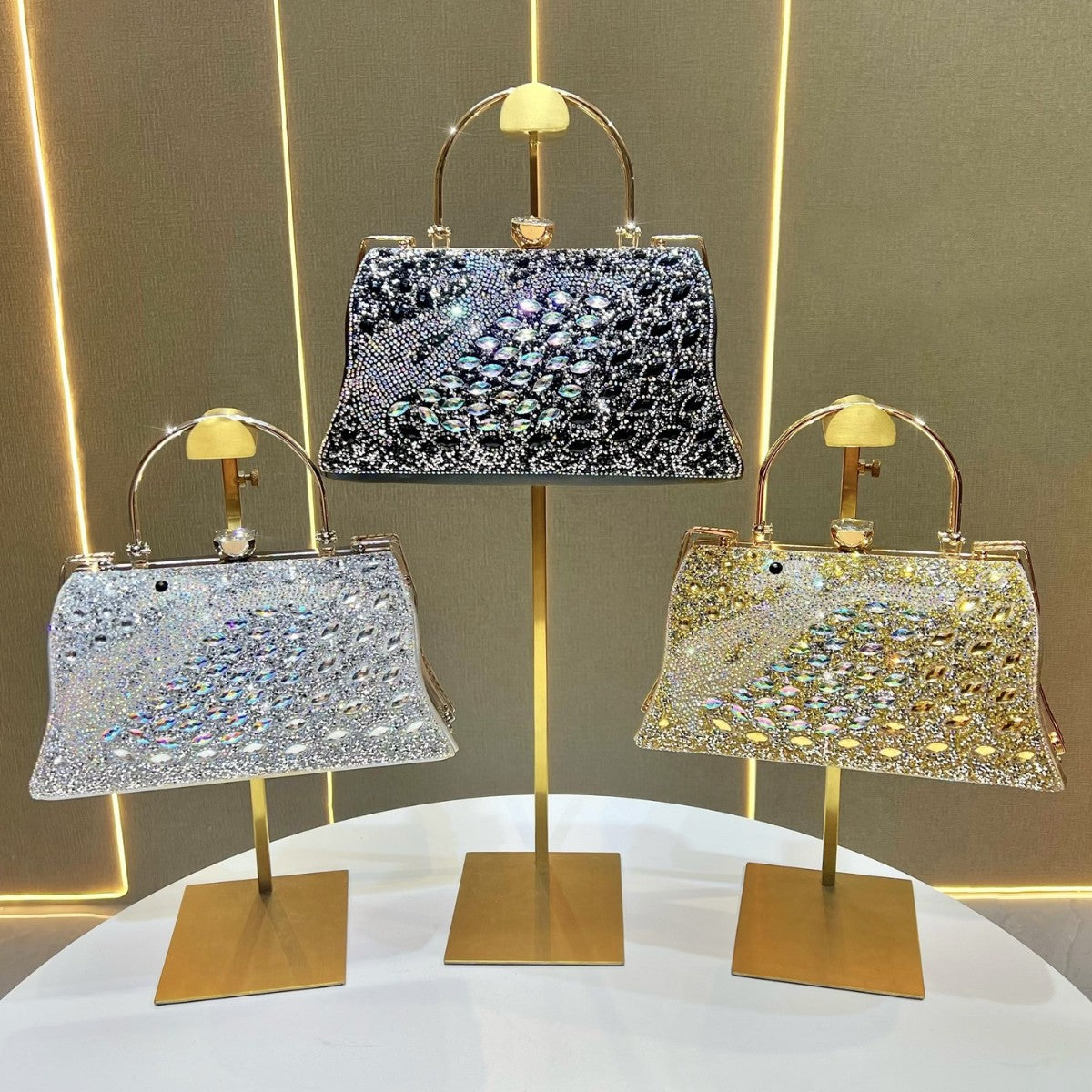 Chic Premium Evening Bag for Women, A Glamorous Spacious Shoulder Crossbody Purse with Large Capacity, Perfect for KTV Parties Banquets & Night Outs