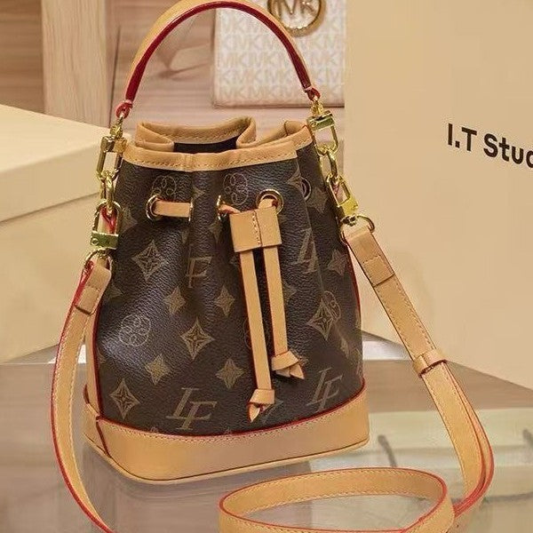 Genuine Leather Korean Style Printed Bucket Bag for Women, New Elegant Light Luxury Shoulder Crossbody Purse, Versatile Everyday Handbag for Ladies