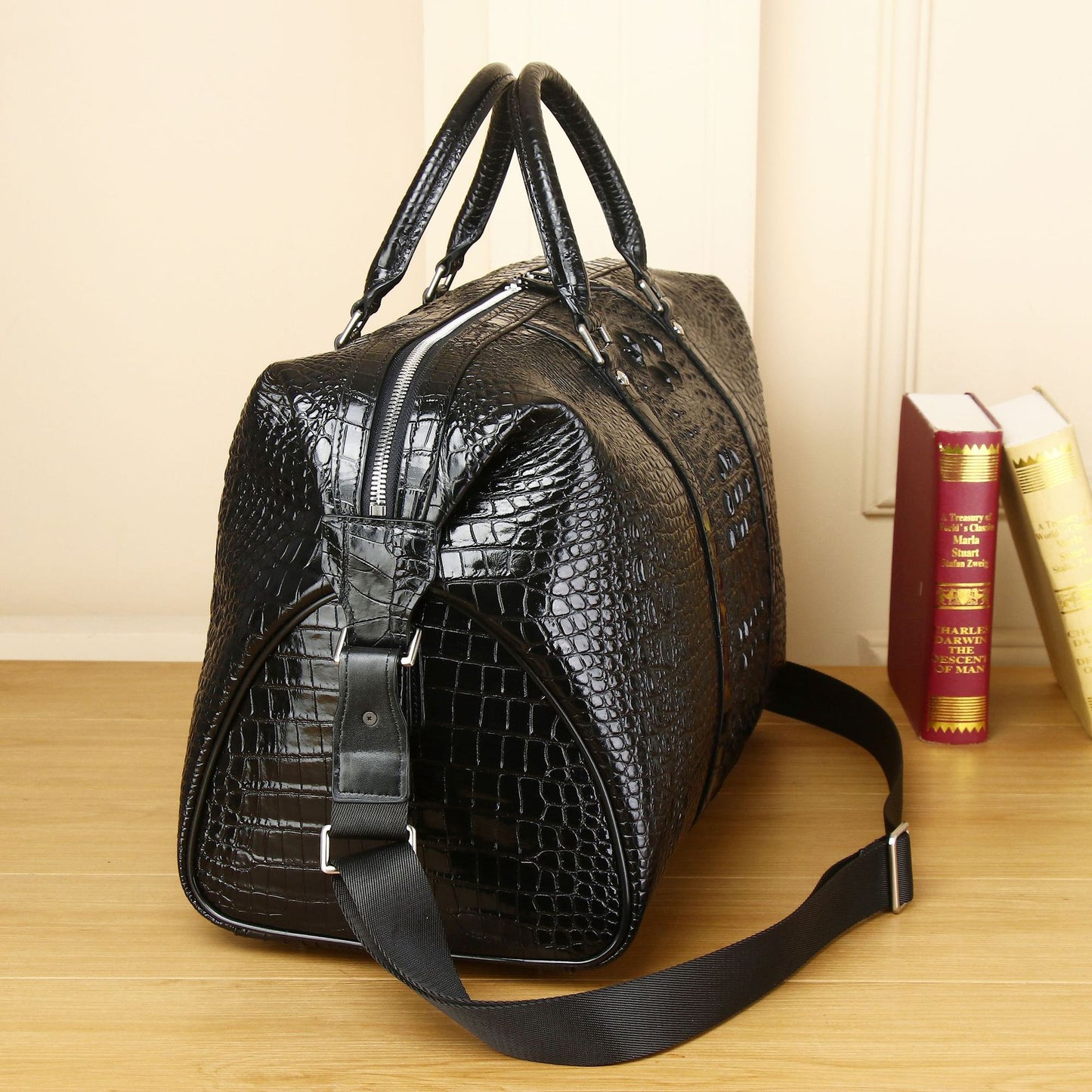 New Arrival Croc-Effect Travel Duffel Bag for Men, A Large Capacity High-End Carryall Luggage Perfect for Outdoor Business Trips & Travel