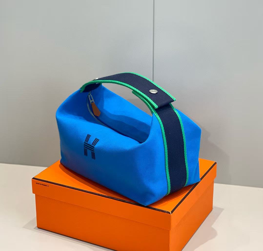 Waterproof Canvas Toiletry Bag for Women, Hermès-Inspired Travel Makeup Pouch 21/25cm, Semi-Handmade Embroidered Box Bag with Sturdy Steel Hardware, Portable Cosmetic Organizer for Daily Use