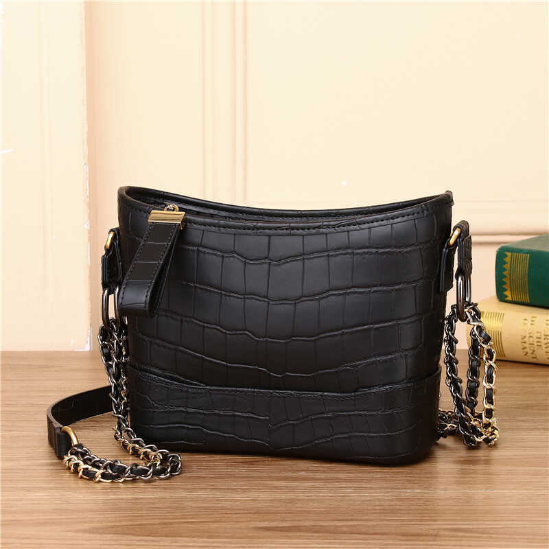 New Arrival Genuine Leather Croc-Effect Hobo Bag for Women, A Large Capacity Multi-Functional Chain Shoulder Crossbody Handbag with Premium Quality