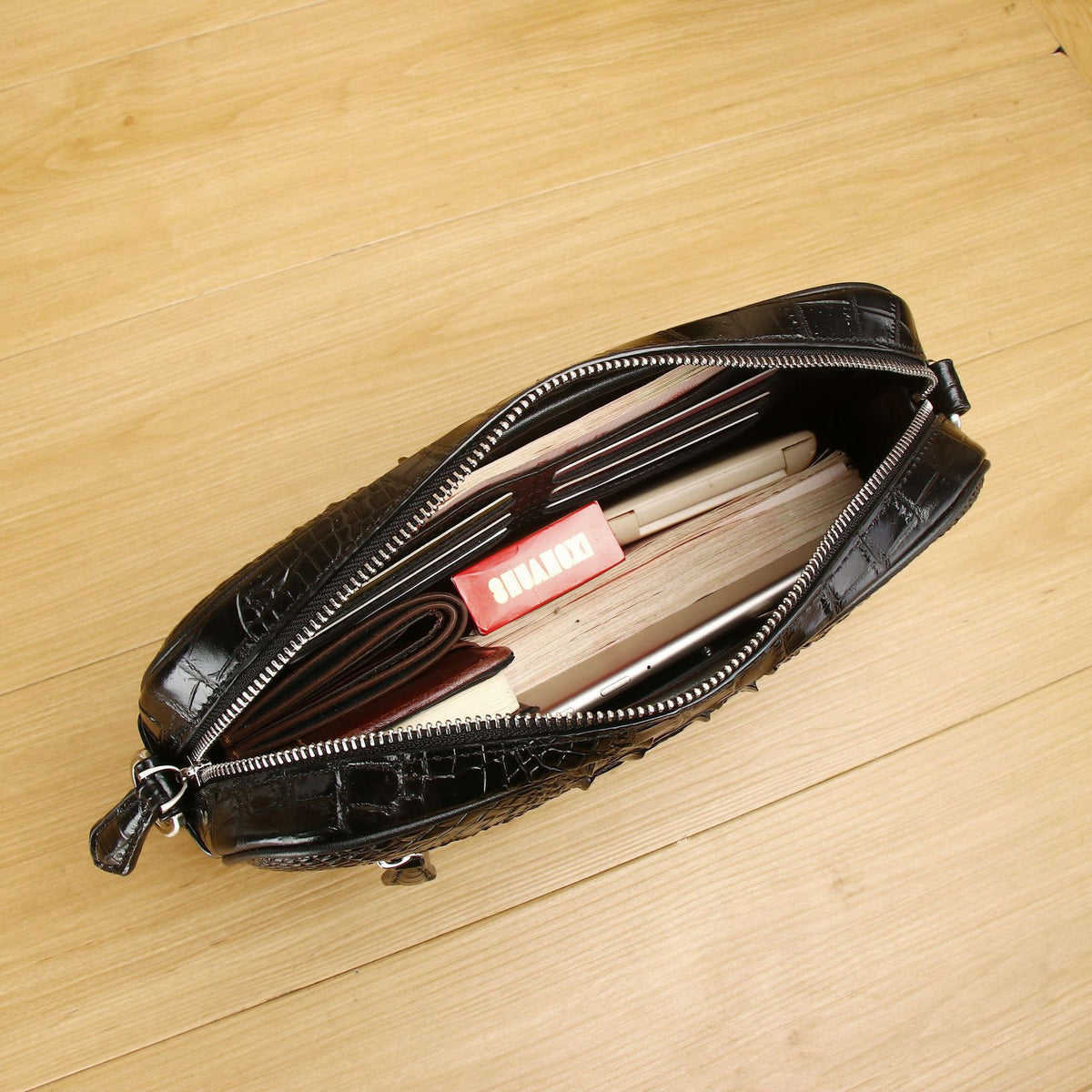 New Arrival Croc-Effect Small Crossbody Bag for Men, A High-End Horizontal Mini Backpack Shoulder Bag with Trendy Casual Design