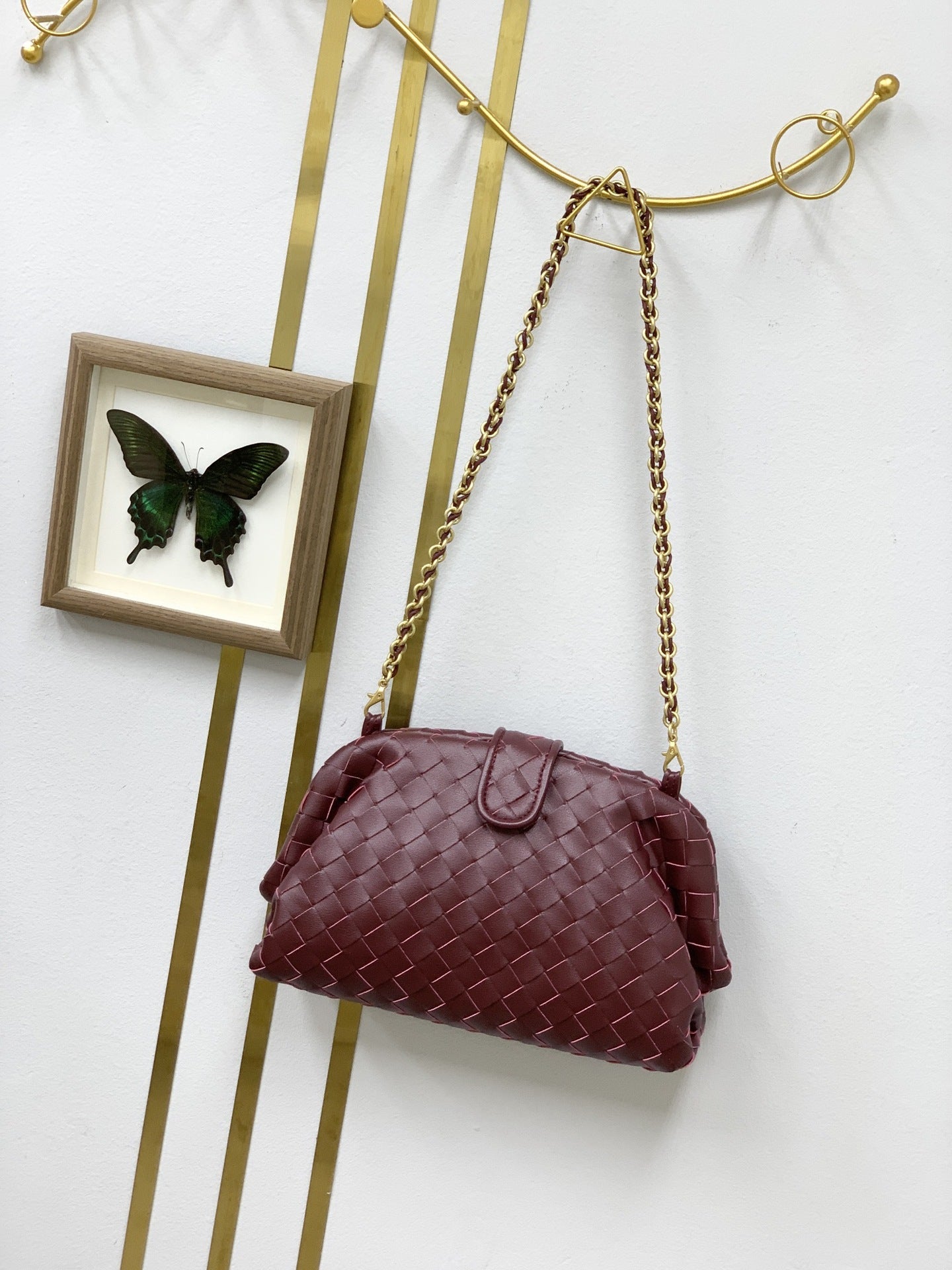 Genuine Leather Woven Cloud Bag with Clip Design, New Versatile Large Capacity Shoulder Crossbody Top Handle Underarm Purse, Light Luxury Handbag for Ladies