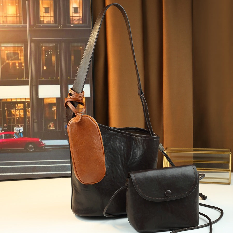Korean Style Minimalist Shoulder Crossbody Bag for Women with Detachable Inner Pouch, Versatile Large Capacity Commuter Purse