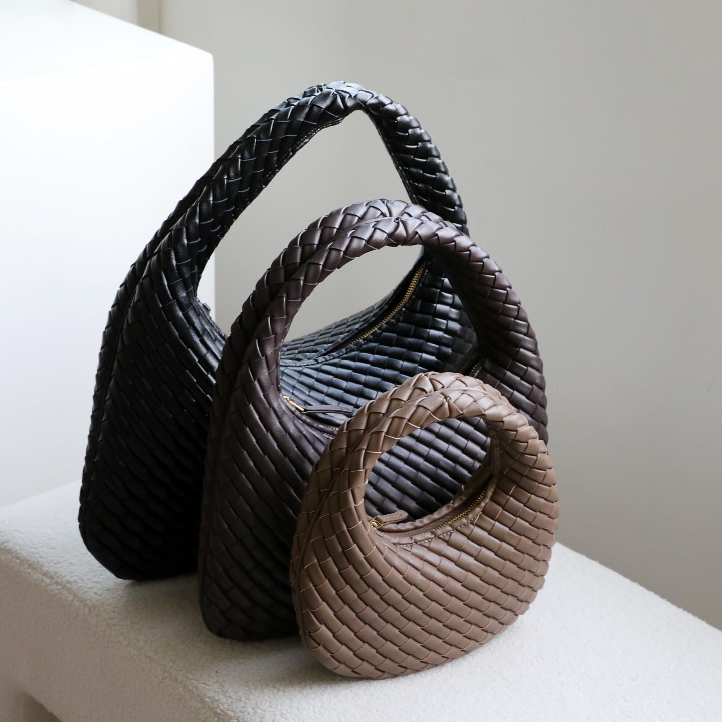 Handwoven Hobo Dumpling Bag for Women Genuine Leather Shoulder Underarm Handbag, Versatile Spring Summer Purse with Artisan Texture