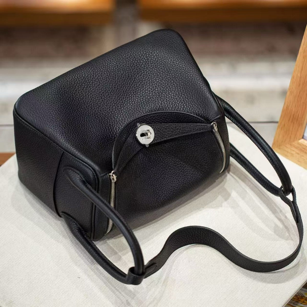 Genuine TC Calfskin Leather Lindy-Style Bag for Women, Peige Artisan Full Steel Hardware Shoulder Purse, Premium Leather Handbag in 19/26/30 Sizes for Ladies