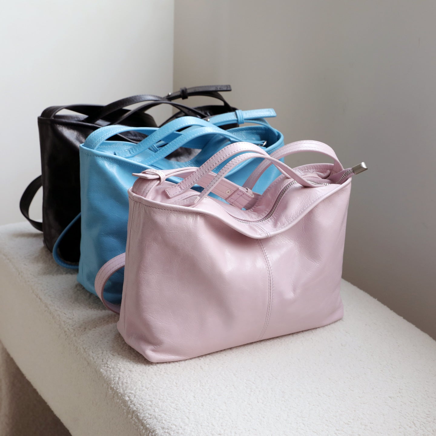 Top Layer Cowhide Tote Bag for Women Minimalist Large Capacity Shoulder Crossbody Handbag, Premium Genuine Leather Purse with Timeless Style