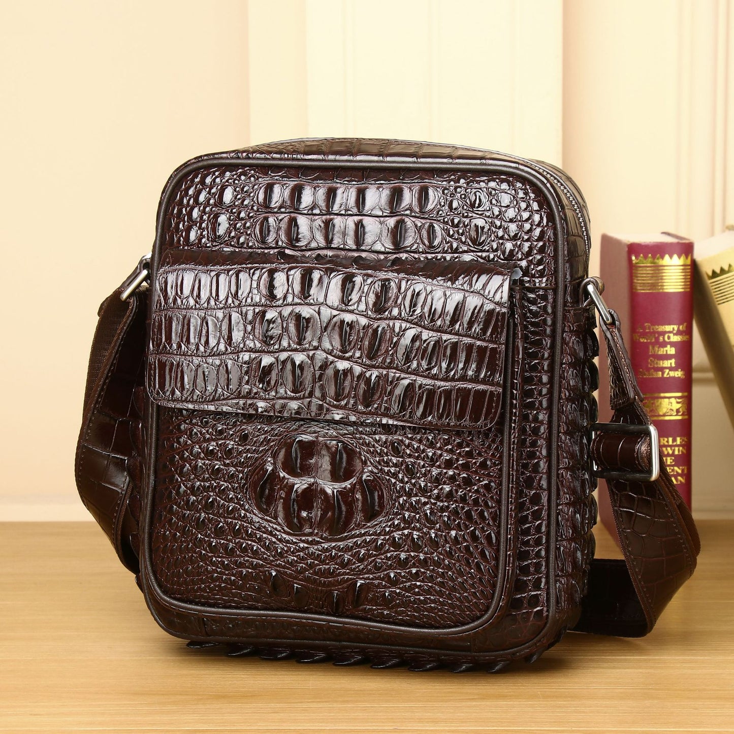 New Arrival Croc-Effect Business Shoulder Bag for Men, A Fashionable Small Crossbody Backpack with High-End Casual Design