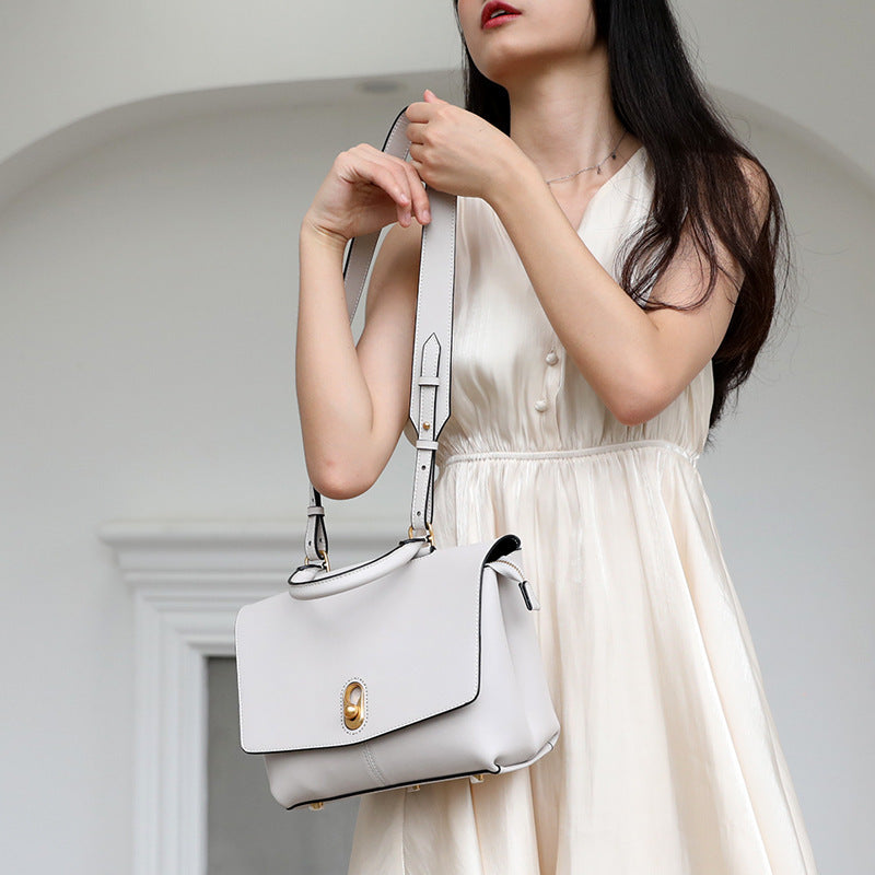 Genuine Leather Commuter Tote Bag for Women Minimalist Large Capacity Shoulder Handbag, Elegant Versatile Purse with Timeless Style