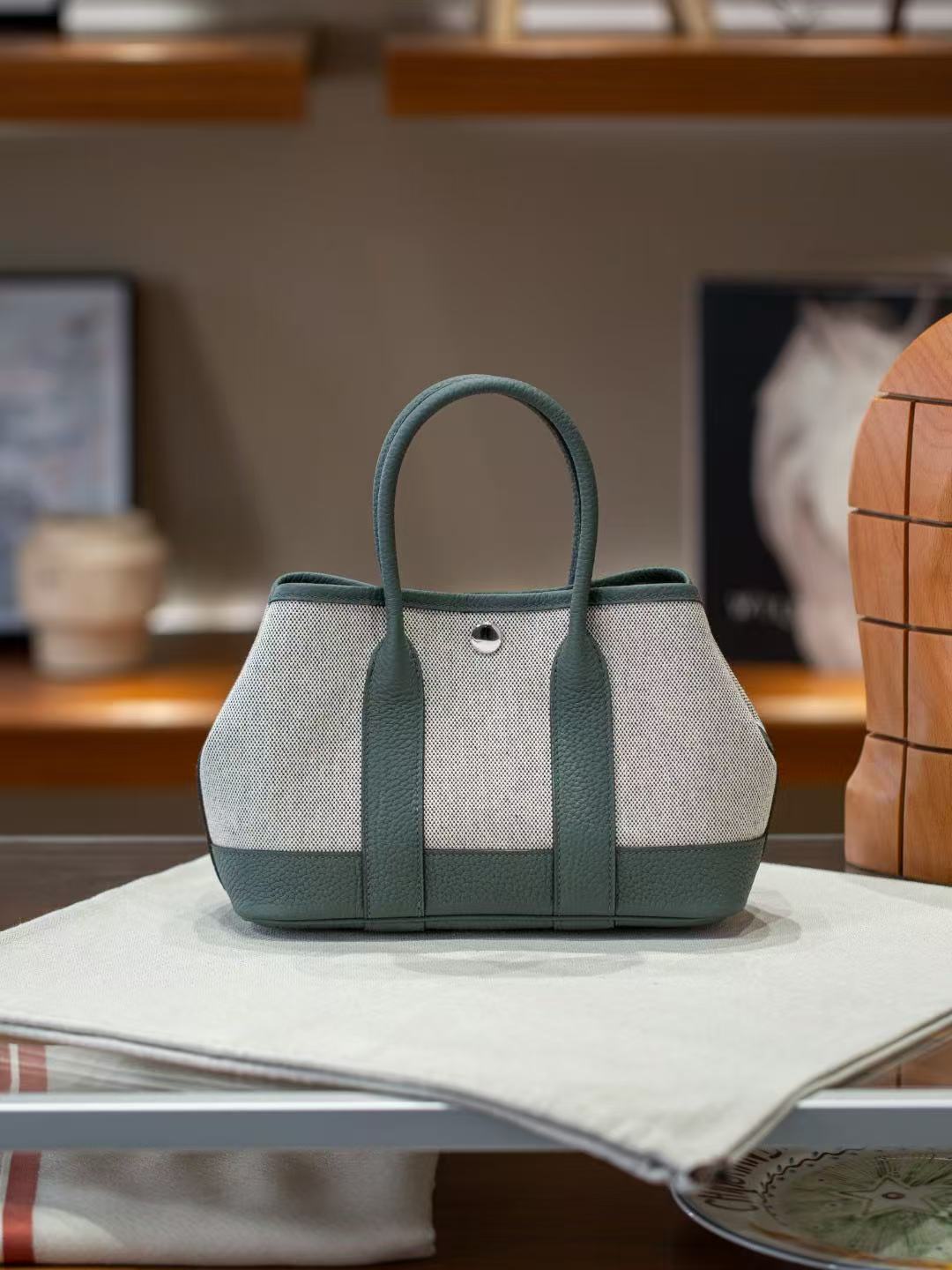 Women's Garden-Style Tote Bag 23cm, Hermès-Inspired Semi-Handmade Waxed Stitching Handbag, Panda-Inspired Design with Cowhide Leather & Canvas Contrast Patchwork, Trendy Shoulder Top-Handle Purse for Daily Use