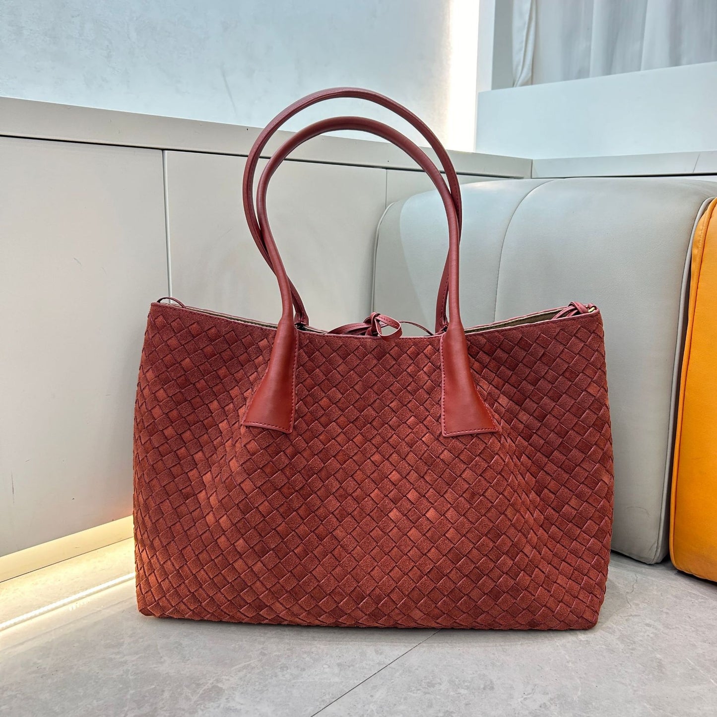First layer cowhide matte woven tote bag, portable messenger, one shoulder, underarm bag, large capacity mommy bag, women's