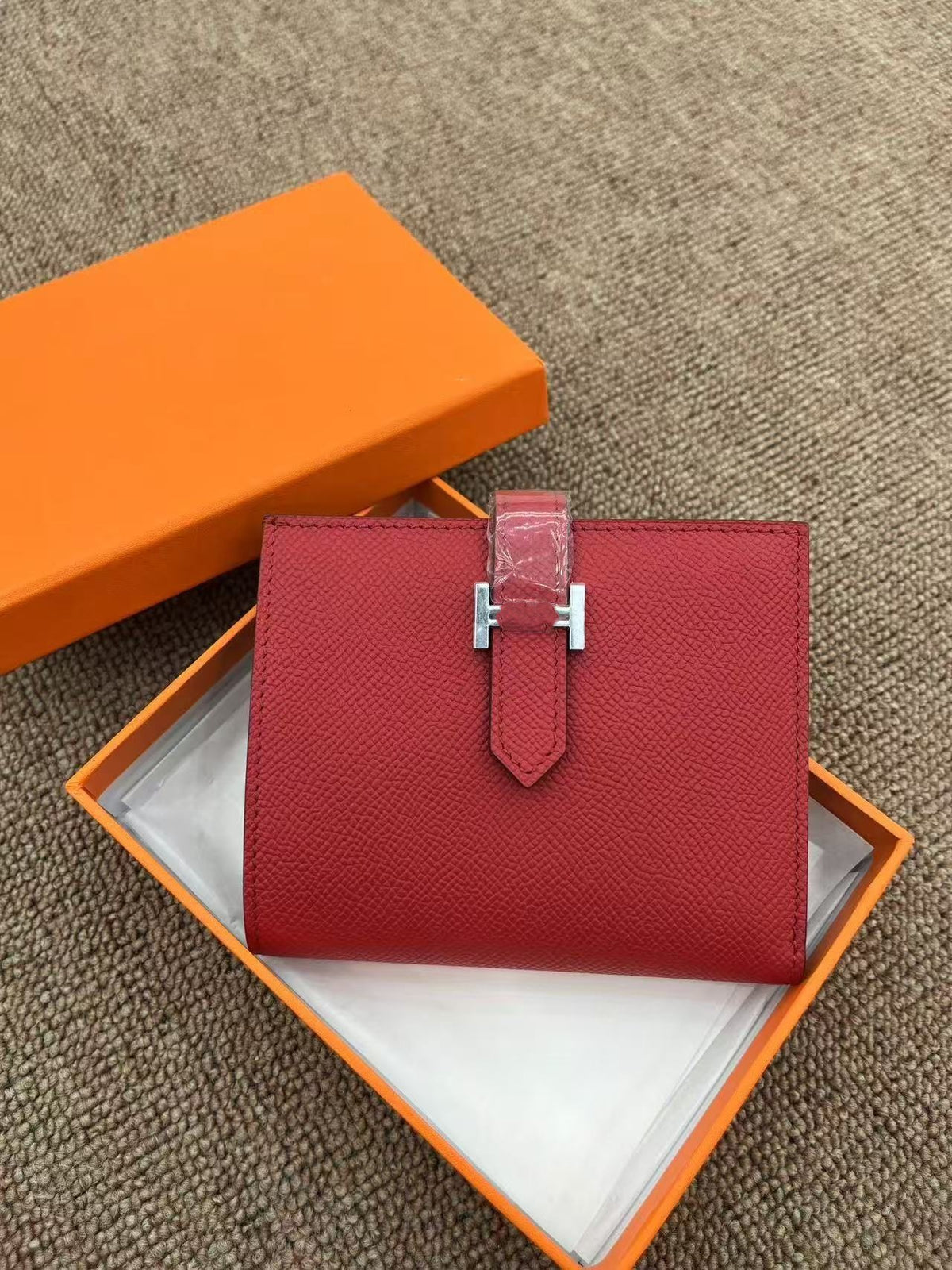 Genuine Leather Wallet for Men, Hermès-Inspired Epsom Leather Bifold Money Clip Wallet with Snap Closure, RFID Blocking Card Holder with 12 Card Slots and 2 Cash Compartments, Large Capacity Business Wallet
