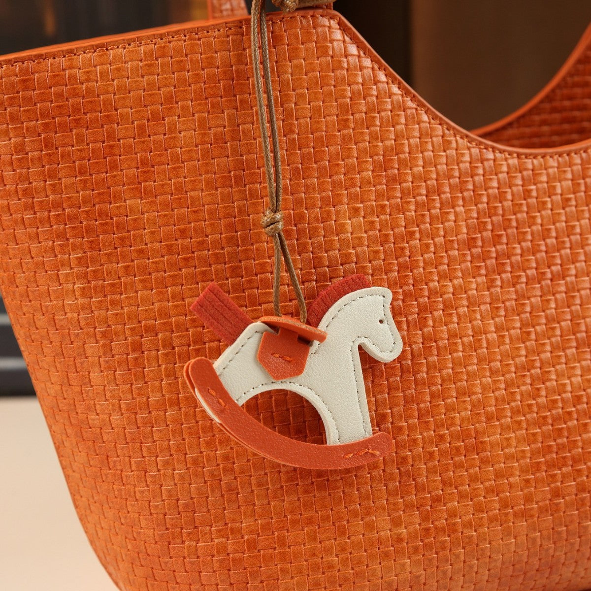 Large Capacity Tote Bag for Women Fashion Shoulder Shopping Handbag, Premium Versatile Purse for Work Commute & Everyday Style