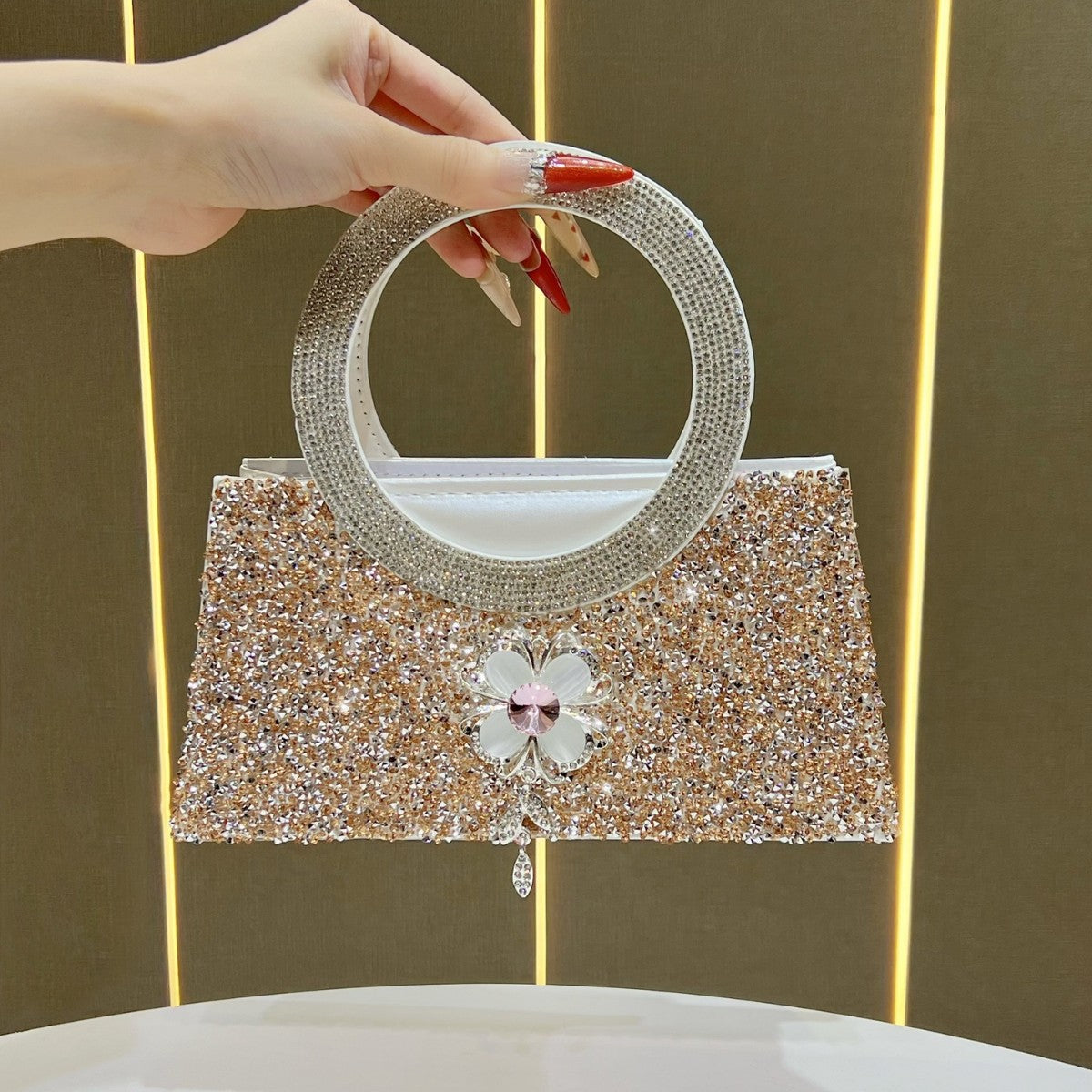 Elegant Rhinestone-Embellished Evening Chain Bag for Women, A Versatile Sparkly Top-Handle Crossbody Handbag with Exquisite Design, Perfect for Formal Dresses Weddings & Special Occasions