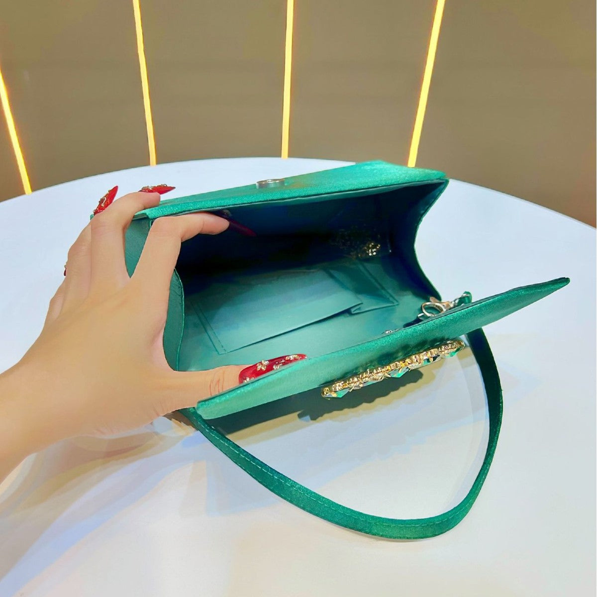 Elegant Rhinestone-Embellished Evening Bag for Women, A Unique Crystal-Studded Top-Handle Underarm Shoulder Purse with Boutique Design, Perfect for Formal Dresses Banquets Weddings & Special Occasions