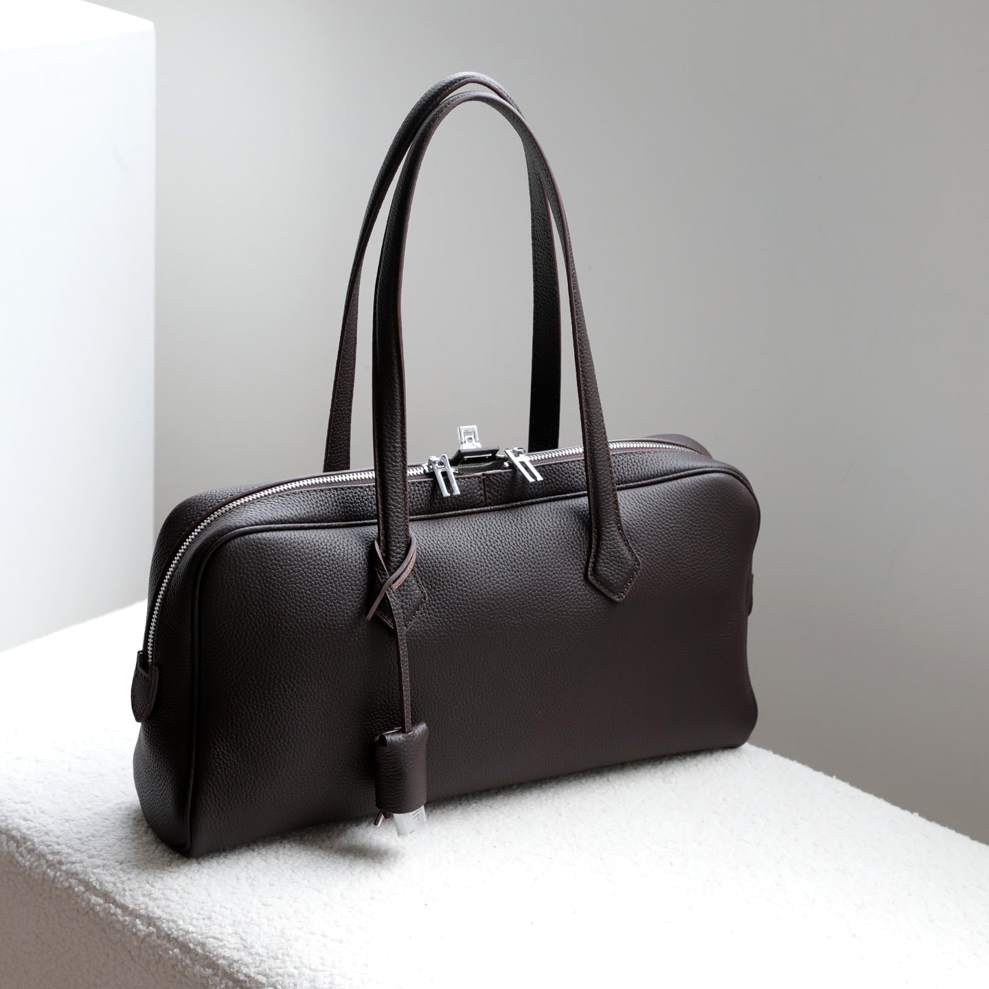 Togo Leather Tote Bag for Women Large Capacity Shoulder Handbag, Premium Commuter Purse with Versatile Everyday Style