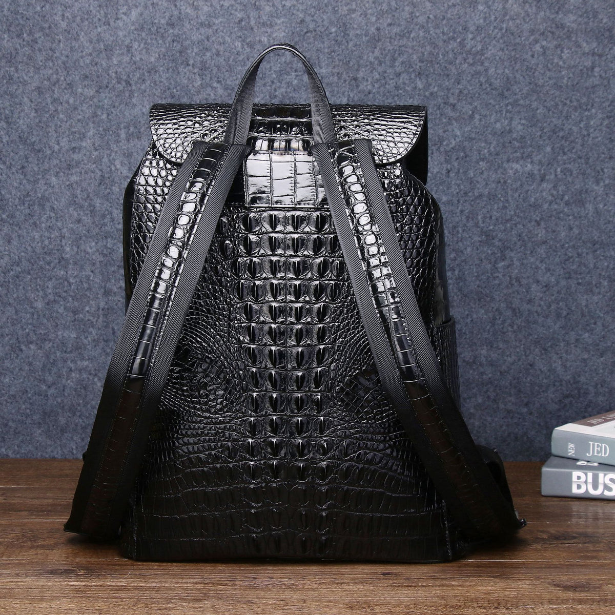 New Arrival Croc-Effect Men's Backpack, A Large Capacity Business Casual Travel Daypack with Fashionable Design, Perfect for Work & Travel