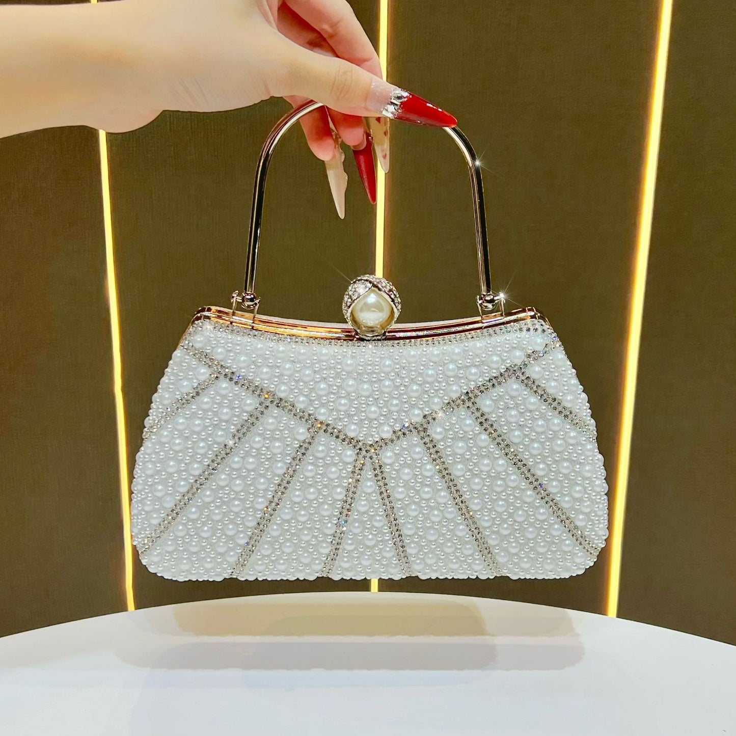 Elegant Pearl Embellished Luxury Evening Bag for Women, A Glamorous Top-Handle Crossbody Clutch Purse Perfect for Wedding Cheongsam Banquets & Formal Events