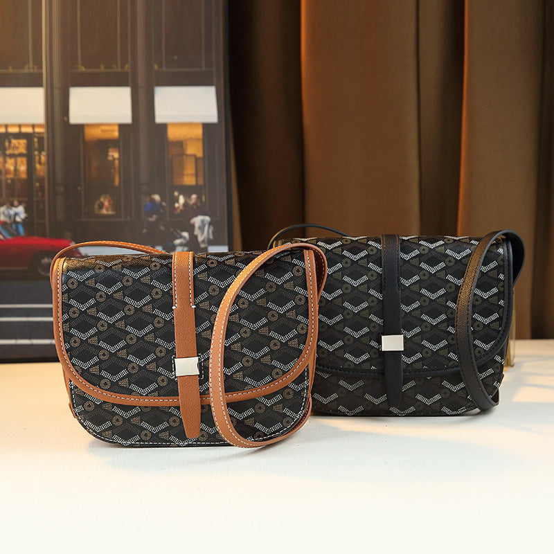 New Arrival Printed Saddle Crossbody Bag for Men & Women, A Trendy Messenger Shoulder Bag with Versatile Design, Perfect for Everyday Outings