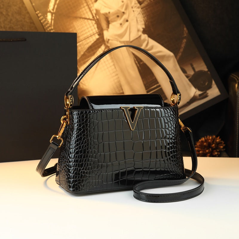 New Arrival Patent Croc-Effect Bucket Bag for Women, A Fashionable Genuine Leather Shoulder Crossbody Handbag with Versatile Design, Perfect for Moms