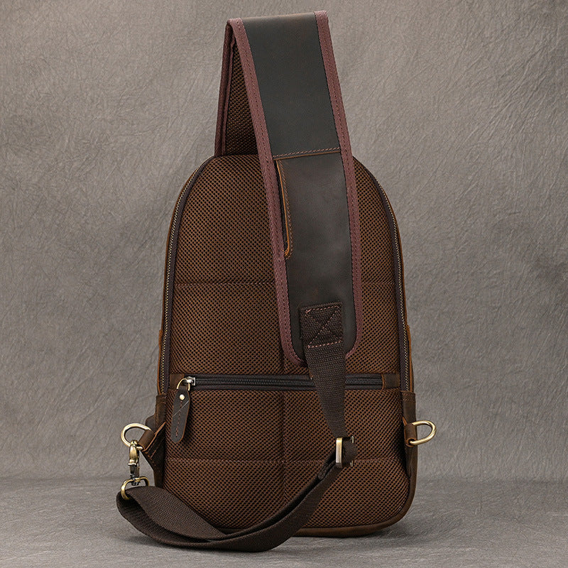Large Capacity Crazy Horse Leather Chest Bag with USB Port, Casual Crossbody Shoulder Pouch, Commute Leisure Bag for Men