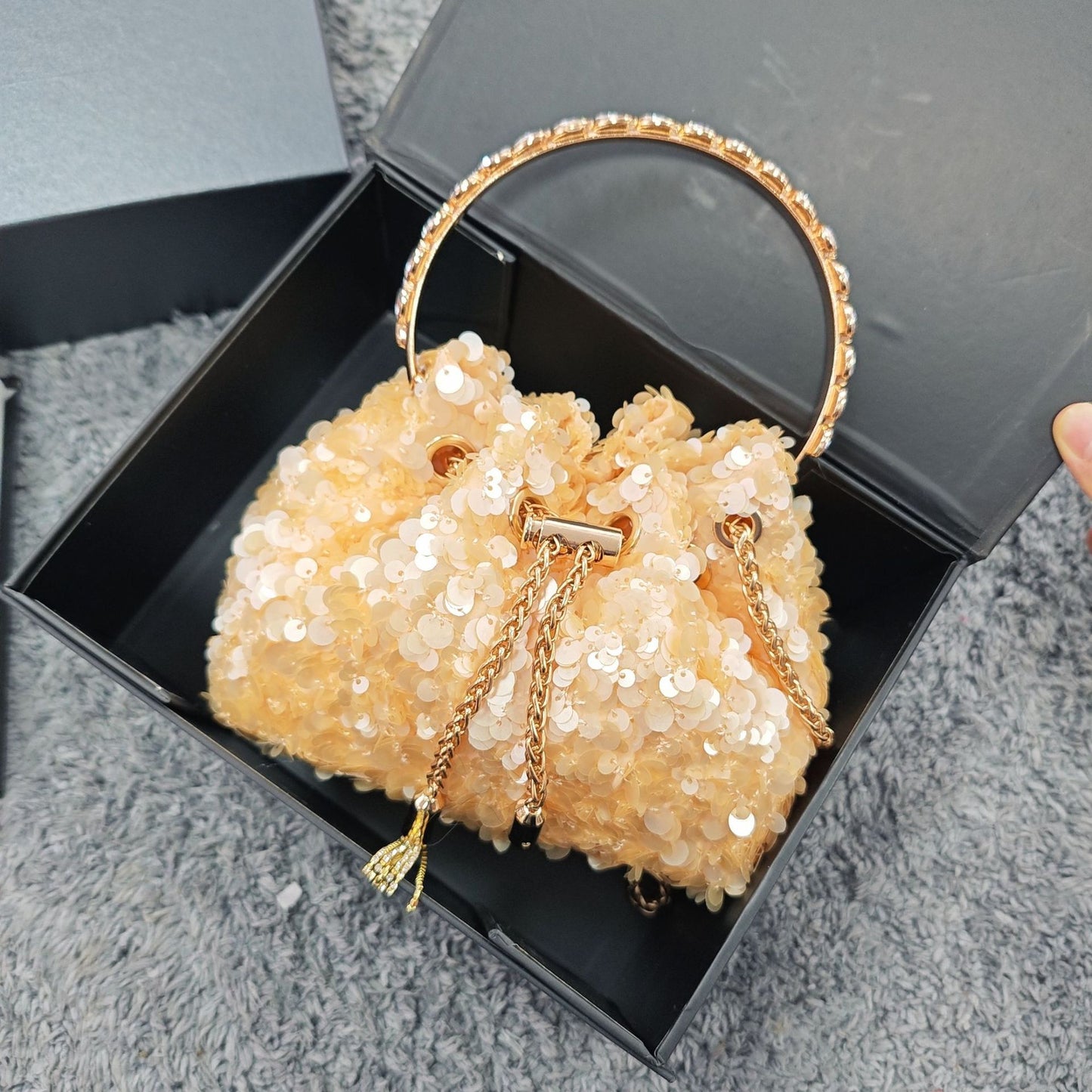New Tassel Evening Bag for Women, Soft Sequin Shoulder Crossbody Purse, Light Luxury Sparkly Handbag for Parties & Events