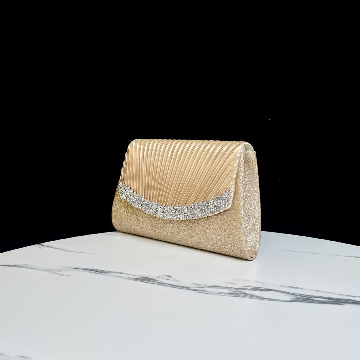 Women's Pleated Evening Clutch, Glamorous Banquet Bag for Cheongsam Formal Dress, Minimalist Bridal Purse for Wedding