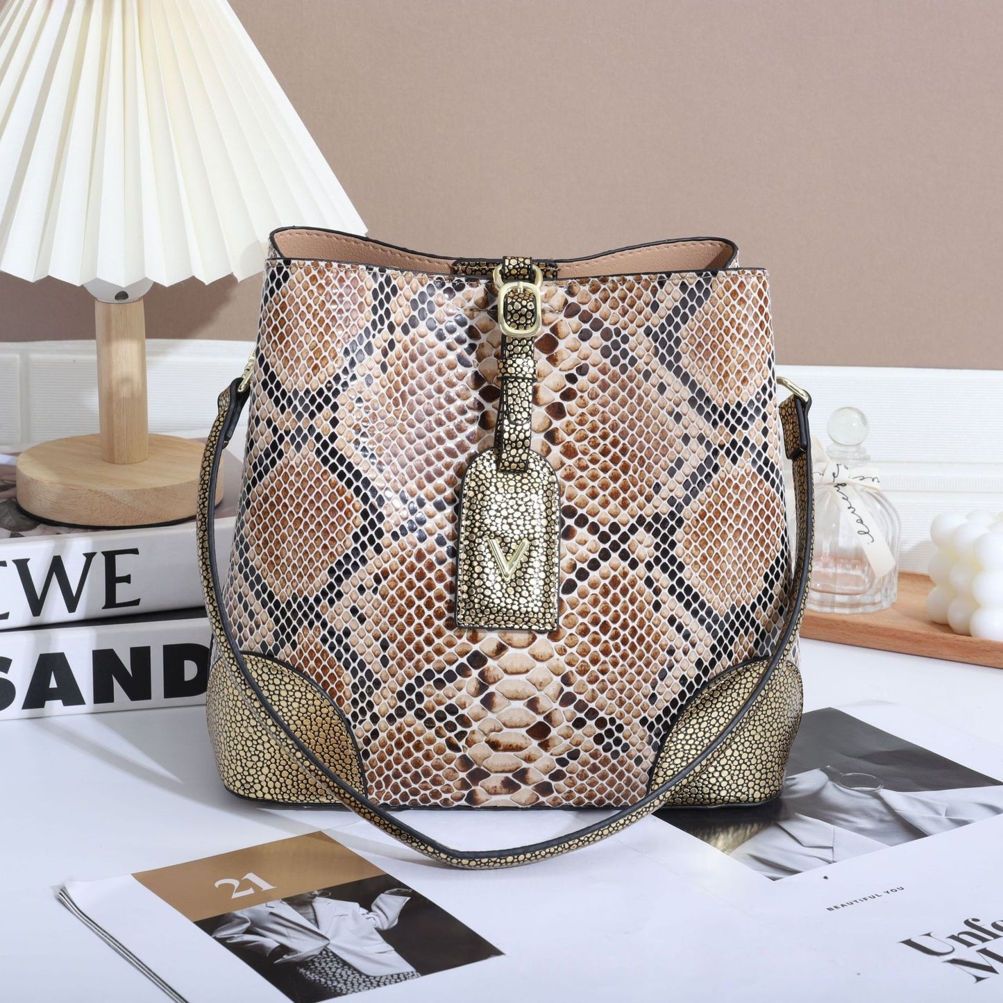 Snakeskin Embossed Bucket Bag for Women Fall Winter Shoulder Crossbody Handbag, Trendy Exotic Texture Purse with Versatile Style