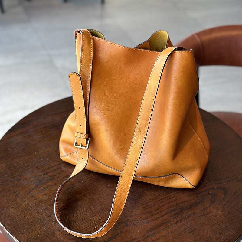 Vegetable-Tanned Cowhide Bucket Tote Bag for Women, Vintage Large Capacity Leather Shopping Shoulder Crossbody Purse, Casual Everyday Handbag for Ladies