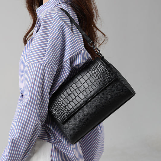 New Arrival Croc-Effect Genuine Leather Shoulder Bag for Women, A Stain-Resistant Durable Small Square Commuter Handbag with Premium Design