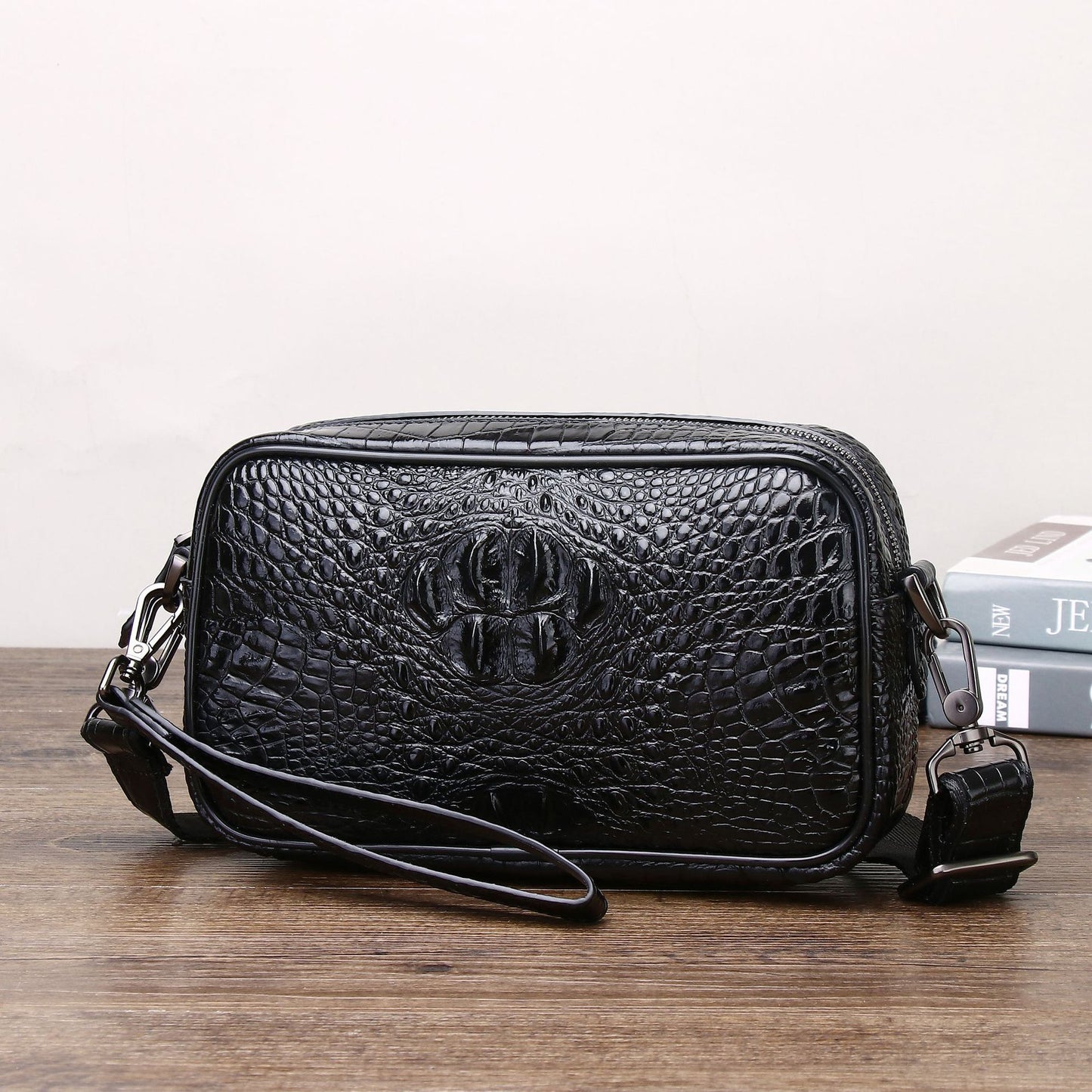 New Arrival Croc-Effect Small Crossbody Bag for Men, An Outdoor Fashionable Shoulder Sling Pack with Casual Design
