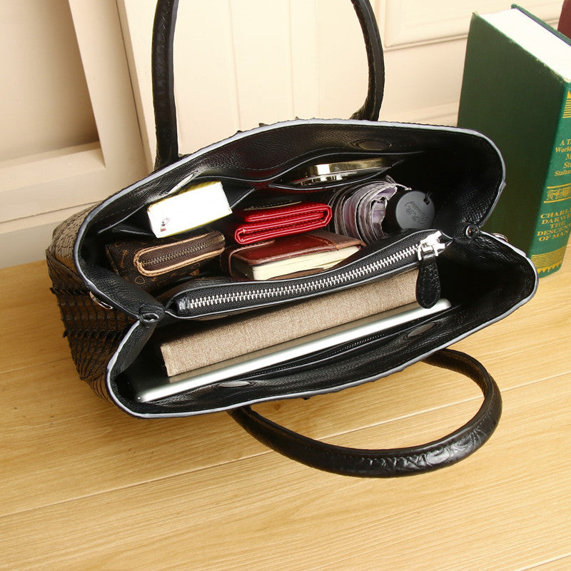 New Arrival Croc-Effect Genuine Leather Garden Tote Bag for Women, A Large Capacity Banquet Business Messenger Handbag with Fashionable Trendy Design