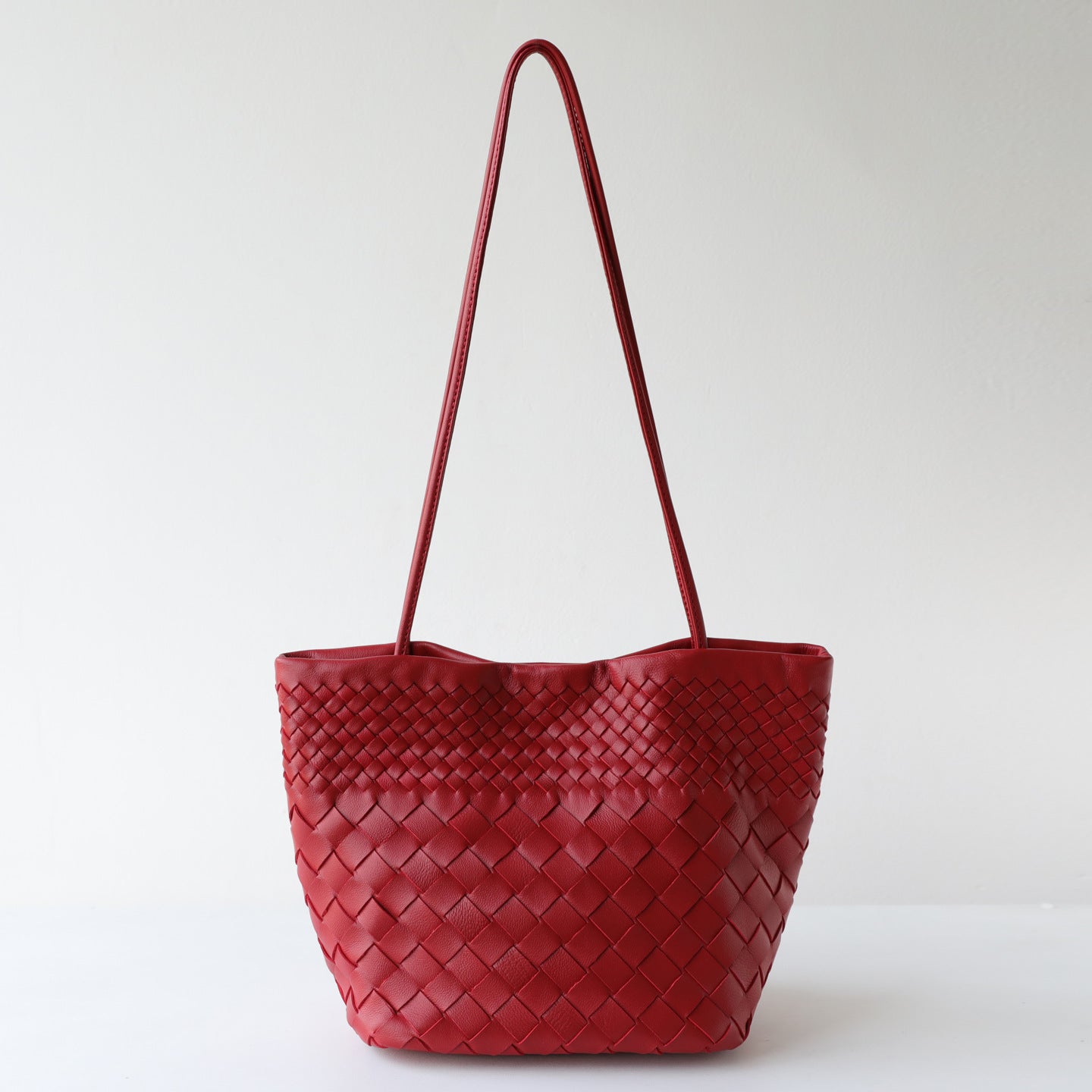 Sheepskin Woven Bucket Underarm Bag for Women Niche Slouchy Commuter Shoulder Handbag, Versatile Genuine Leather Purse with Soft Artisan Texture