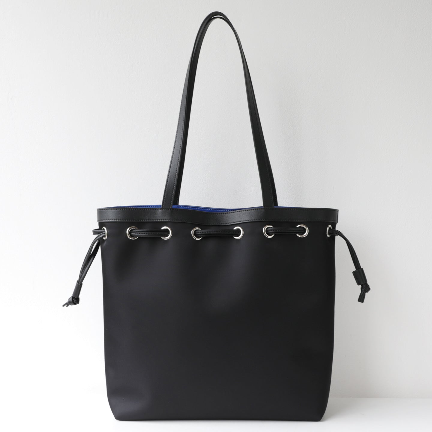 Nylon and Top Layer Cowhide Drawstring Tote Bag for Women Large Capacity Commuter Shoulder Handbag, Minimalist Fashion Purse with Versatile Design