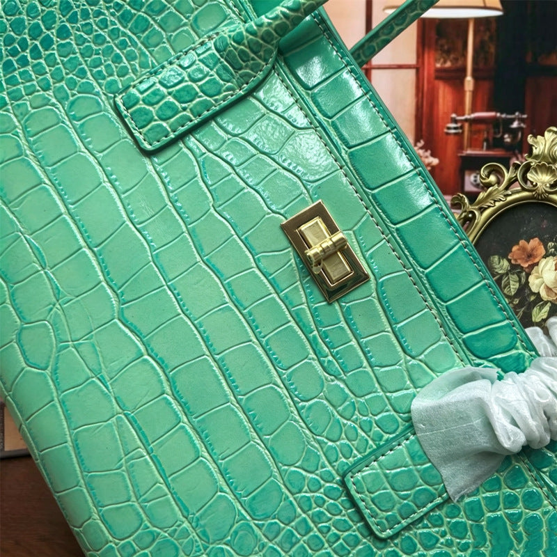 New Arrival Croc-Effect Large Capacity Tote Baguette Bag for Women, A Versatile Shoulder Crossbody Handbag Perfect for Banquets & Everyday Style
